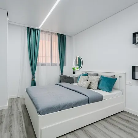 Luxury In Paradise Cort * 아데제